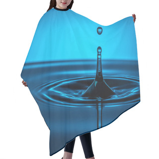 Personality  Drops Of Water Fall Into The Water Hair Cutting Cape