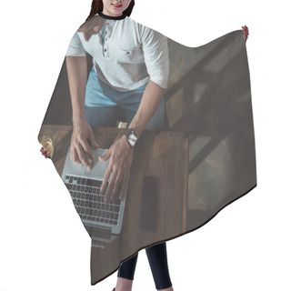 Personality  Young Man Working On Laptop Hair Cutting Cape