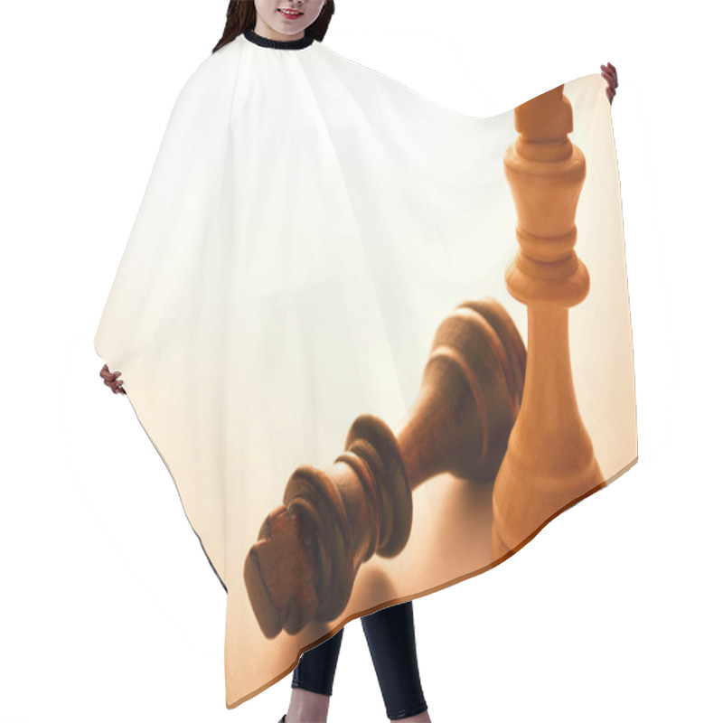 Personality  Two Wooden King Chess Pieces Hair Cutting Cape