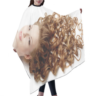 Personality  Girl With Perfect Curls Hair Cutting Cape