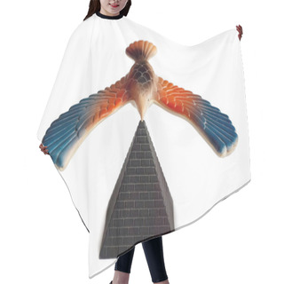 Personality  Balancing Eagle Toy Hair Cutting Cape