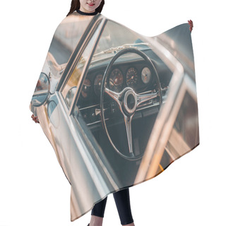 Personality  Control Wheel And Windows Of A Retro Car, View Through Window Hair Cutting Cape