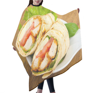 Personality  Chicken Bread Roll With Salad Leaves Hair Cutting Cape