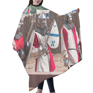 Personality  Three Medieval Knights Hair Cutting Cape