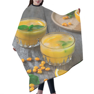 Personality  Sea Buckthorn Lemonade With Oranges And Mint. Hair Cutting Cape