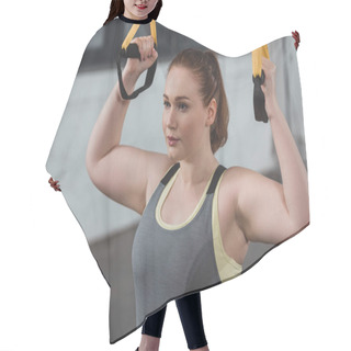 Personality  Curvy Girl Training On Suspension Straps In Gym Hair Cutting Cape