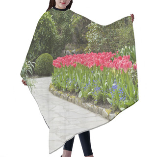 Personality  Tulip Pathway Hair Cutting Cape