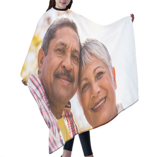 Personality  Elderly Couple Embracing Hair Cutting Cape