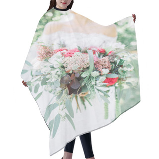 Personality  Beauty Wedding Bouquet Hair Cutting Cape