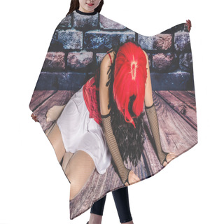 Personality  Drug Addicted Woman Hair Cutting Cape