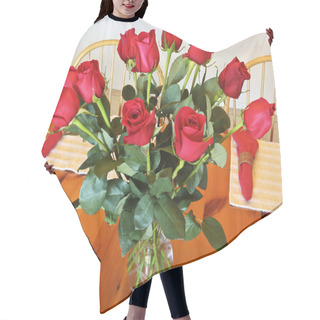 Personality  A Dozen Red Roses In A Crystal Vase Hair Cutting Cape
