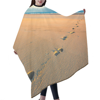 Personality  Footprints On The Beach Hair Cutting Cape