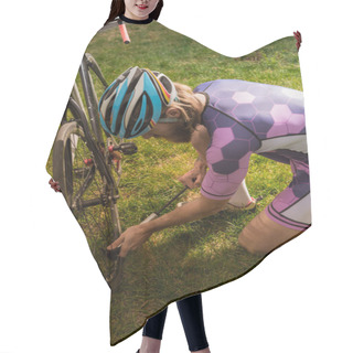 Personality  Cyclist Pumping Bicycle Wheel Hair Cutting Cape