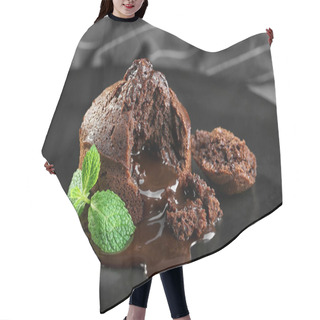 Personality  Chocolate Fondant With Mint Hair Cutting Cape