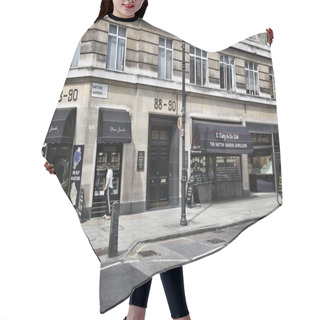 Personality  London Heist Location Hair Cutting Cape