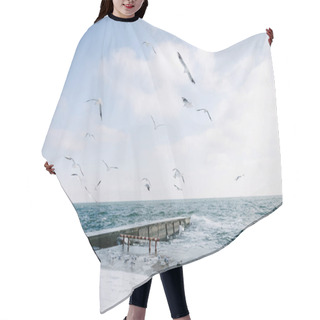 Personality  Pier Hair Cutting Cape