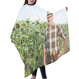 Personality  Happy Farmer In Straw Hat Standing With Hand On Hip Near Sunflowers  Hair Cutting Cape
