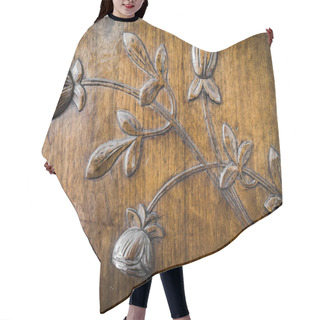 Personality  Leaves And Flowers Carved In The Wood Hair Cutting Cape