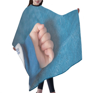 Personality  Hand Of Sleeping Toddler Hair Cutting Cape