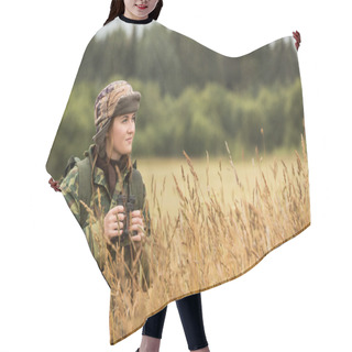 Personality  Woman Hunter In Forest Hair Cutting Cape