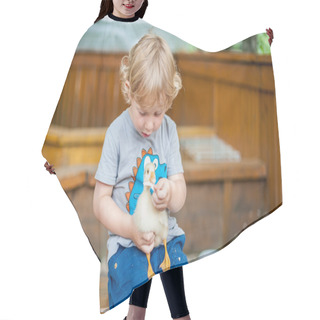 Personality  Toddler Boy Play With The Ducklings Hair Cutting Cape