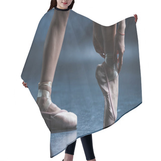 Personality  Feet In Pointe Shoes Hair Cutting Cape