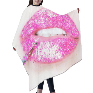 Personality  Bright Lips Hair Cutting Cape