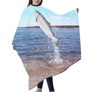 Personality  Jumping Out From Water Salmon Hair Cutting Cape