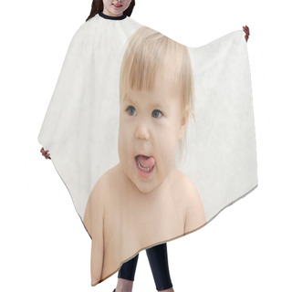 Personality  Cheerful Baby Sticking Tongue Hair Cutting Cape