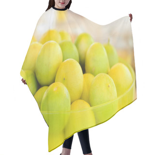 Personality  South American Limes Hair Cutting Cape