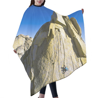 Personality  Climber Clinging To A Cliff. Hair Cutting Cape