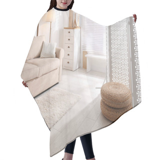 Personality  Stylish Room Interior With White Folding Screen And Sofa Hair Cutting Cape