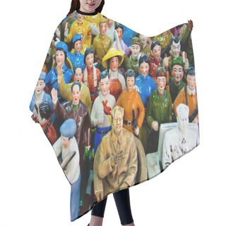 Personality  Figures Of Chinese People Hair Cutting Cape