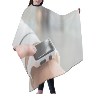Personality  Using Smartwatch Device Hair Cutting Cape