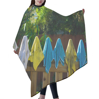 Personality  Dirty Rags Hanging On Fence Hair Cutting Cape