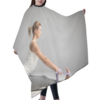 Personality  Athletic Woman Stretching  Hair Cutting Cape