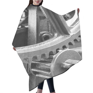 Personality  Gears Hair Cutting Cape