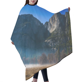 Personality  A Beautiful View Of The Rock Formations In Yosemite National Park, California, United States Hair Cutting Cape