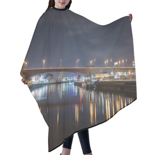 Personality  Night View Of A Motorway Bridge Across The River Clyde In Glasgow City Centre Hair Cutting Cape