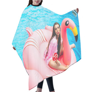 Personality  Pregnant Woman On A Flamingo Air Mattress Hair Cutting Cape