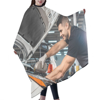Personality  Smiling Mechanic Pouring Motor Oil At Car Engine Hair Cutting Cape