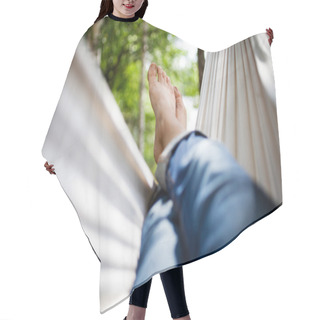 Personality  Relaxing In Hammock Hair Cutting Cape