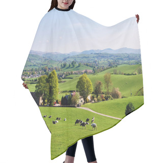 Personality  English Field In Spring Hair Cutting Cape