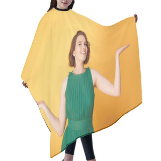 Personality  Gesturing Hair Cutting Cape