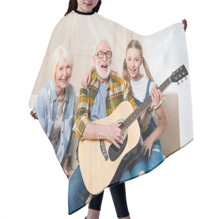 Personality  Happy Family With Guitar Hair Cutting Cape