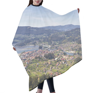 Personality  Arcade And Pontesampayo Aerial View Hair Cutting Cape