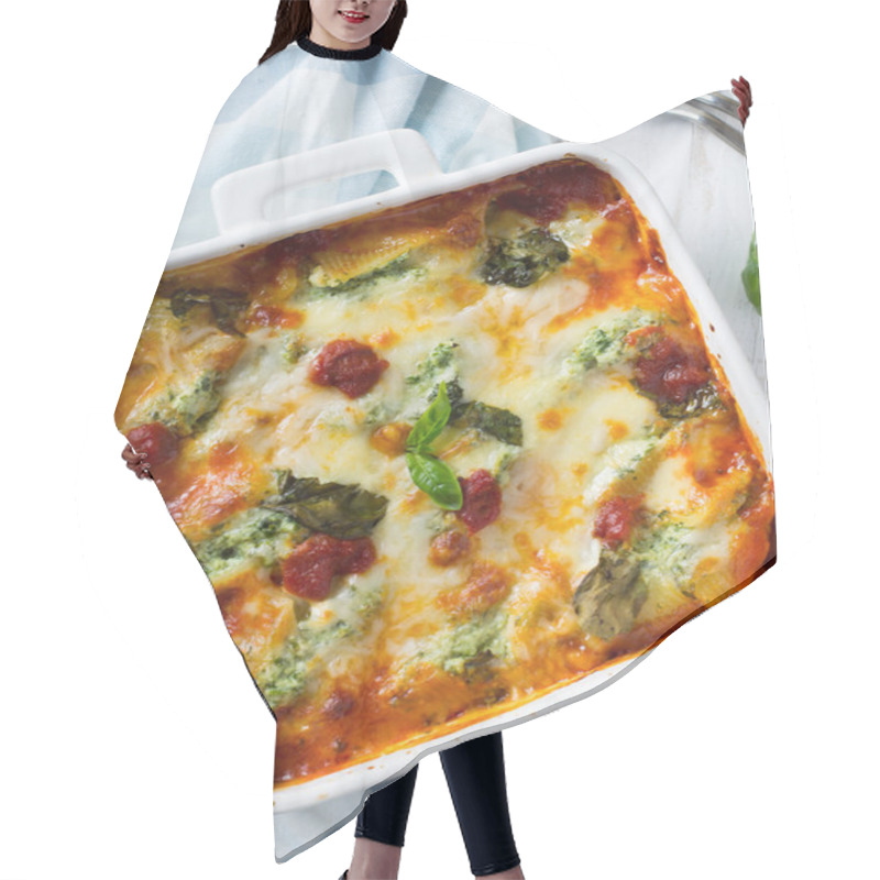 Personality  Backed shells with ricotta and spinach hair cutting cape