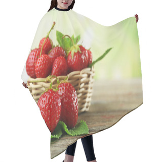Personality  Ripe Strawberries With Leaves Hair Cutting Cape