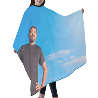 Personality  Concentrated Latino Man In Sportswear With A Sky Background Hair Cutting Cape