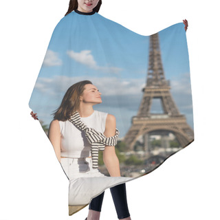 Personality  Young Woman In Stylish Outfit Sitting Near Eiffel Tower In Paris, France Hair Cutting Cape